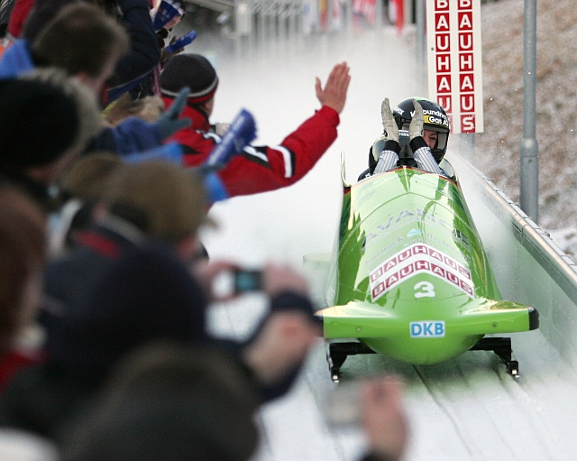 Zieleinfahrt 2er Bob WM in Altenberg