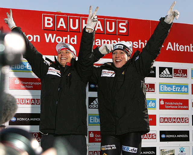 Siegerehrung 2er Bob WM 2008 in Altenberg