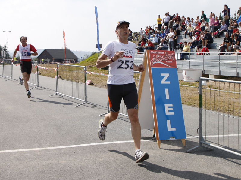 Sommerbiathlon Zieleinlauf Herren